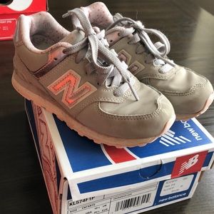 New balance shoes